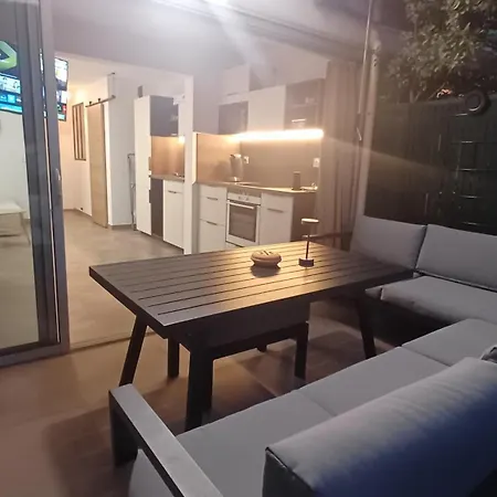 L'ecrin Du Sud 4p Elegant, Clim , Piscine, 50m Village Naturiste אגדה