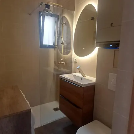L'ecrin Du Sud 4p Elegant, Clim , Piscine, 50m Village Naturiste Агд